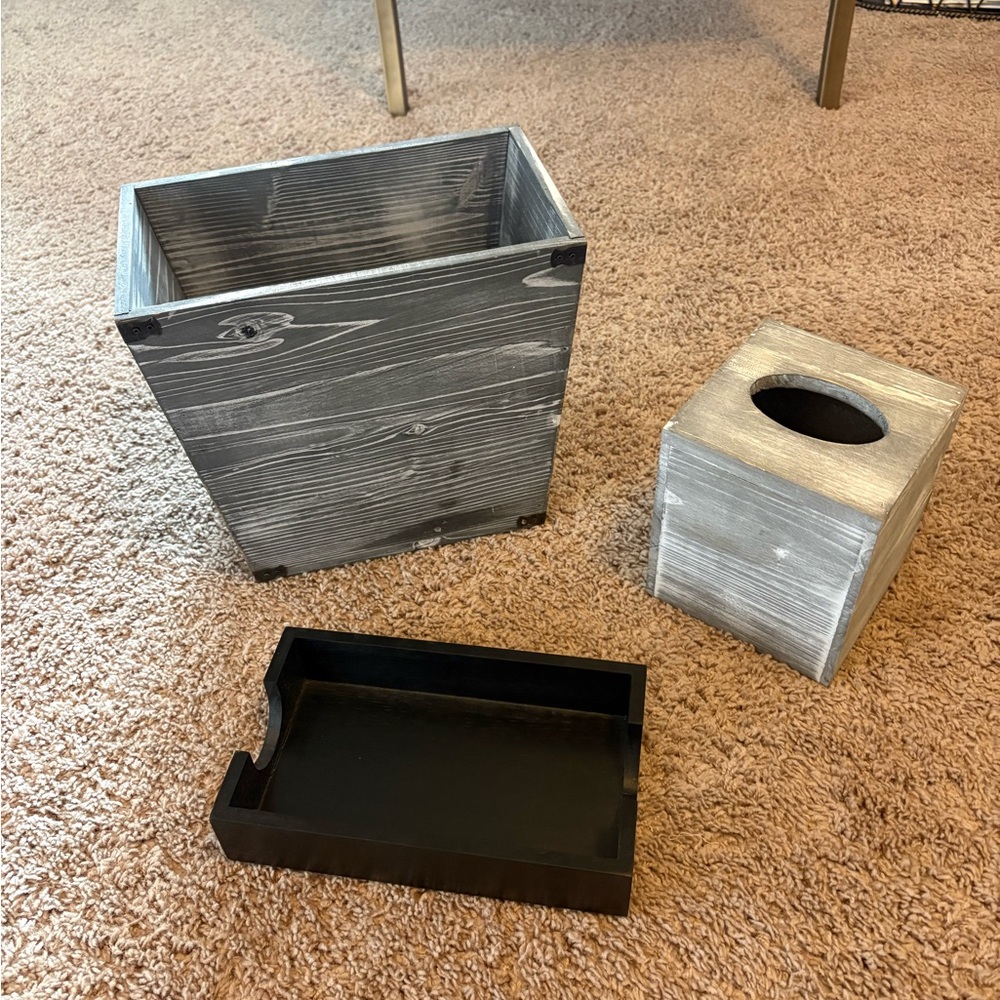 Gray Wood Grain home  Accents Set - 3-Piece
